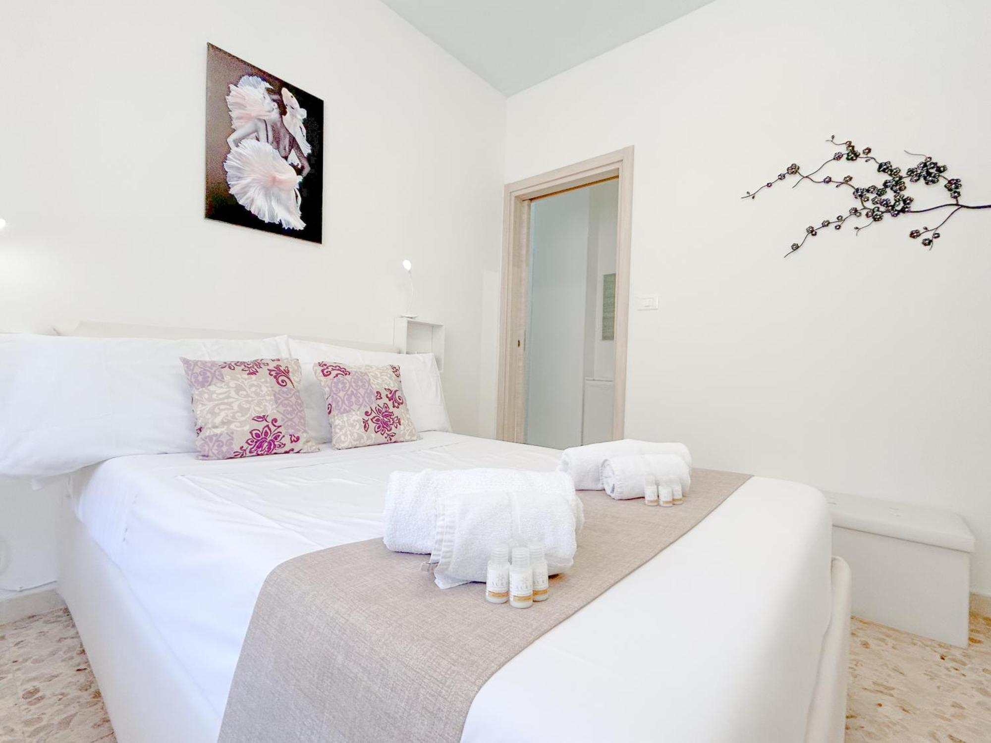 Апартаменты Elegant House - Centro - 400Mt Dal Mare Вентимилья Экстерьер фото