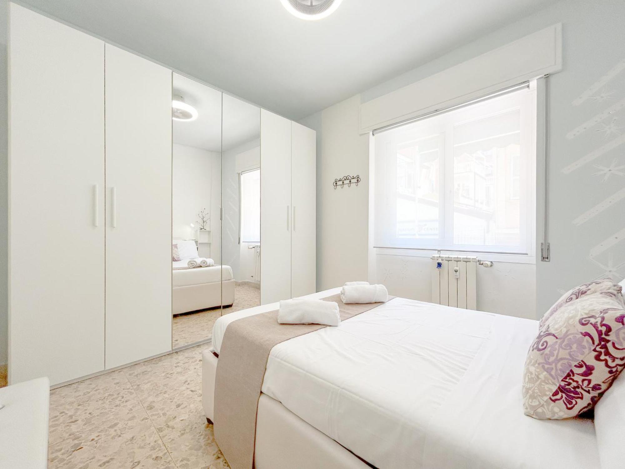 Апартаменты Elegant House - Centro - 400Mt Dal Mare Вентимилья Экстерьер фото